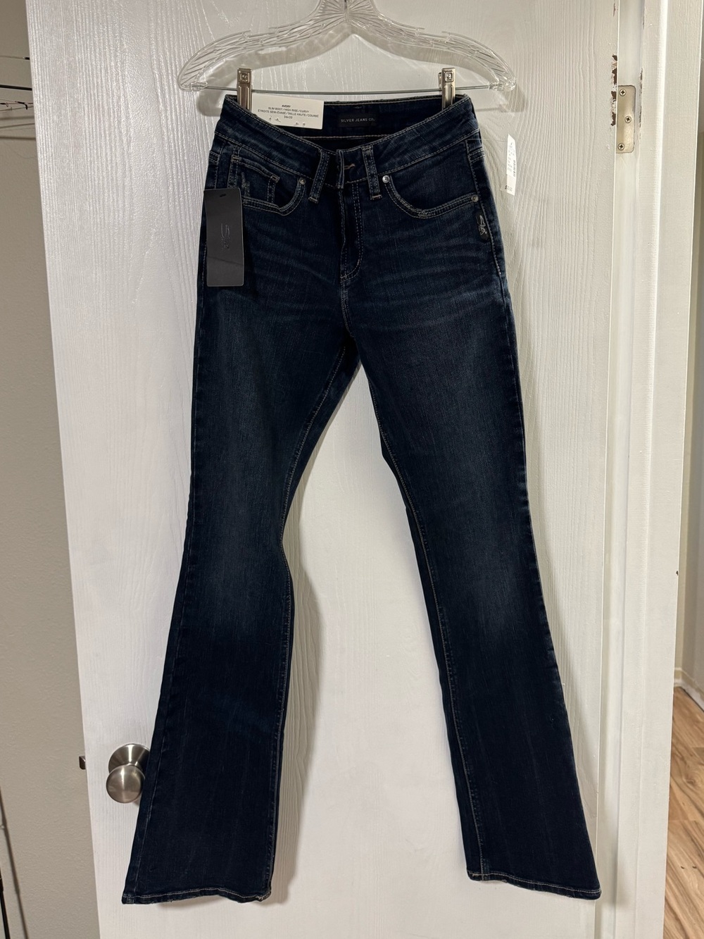 Silver Jeans Dark Blue Slim Boot High Rise Curvy Avery 26x33
